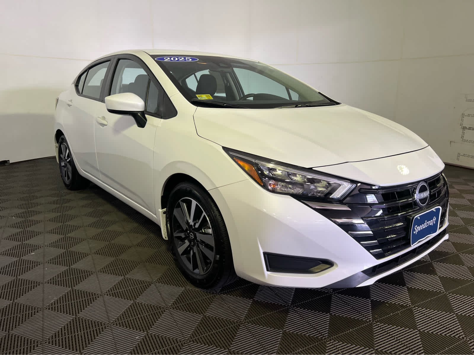 2025 Nissan Versa SV