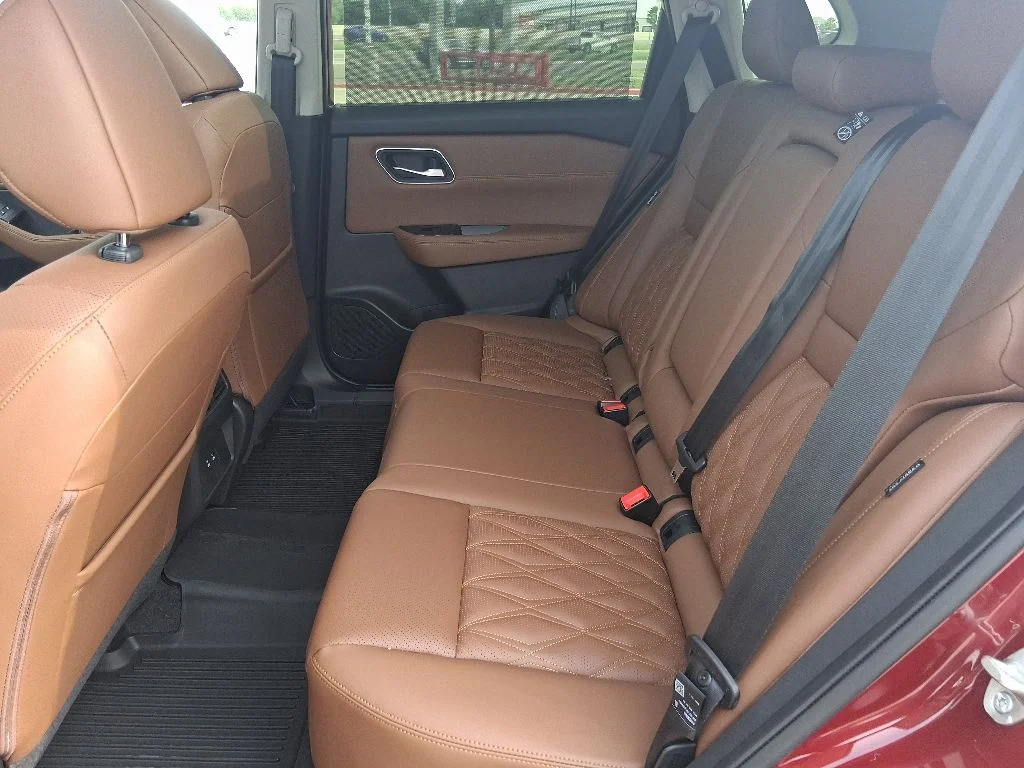 New 2026 Scarlet Ember Tintcoat Nissan Platinum image 30