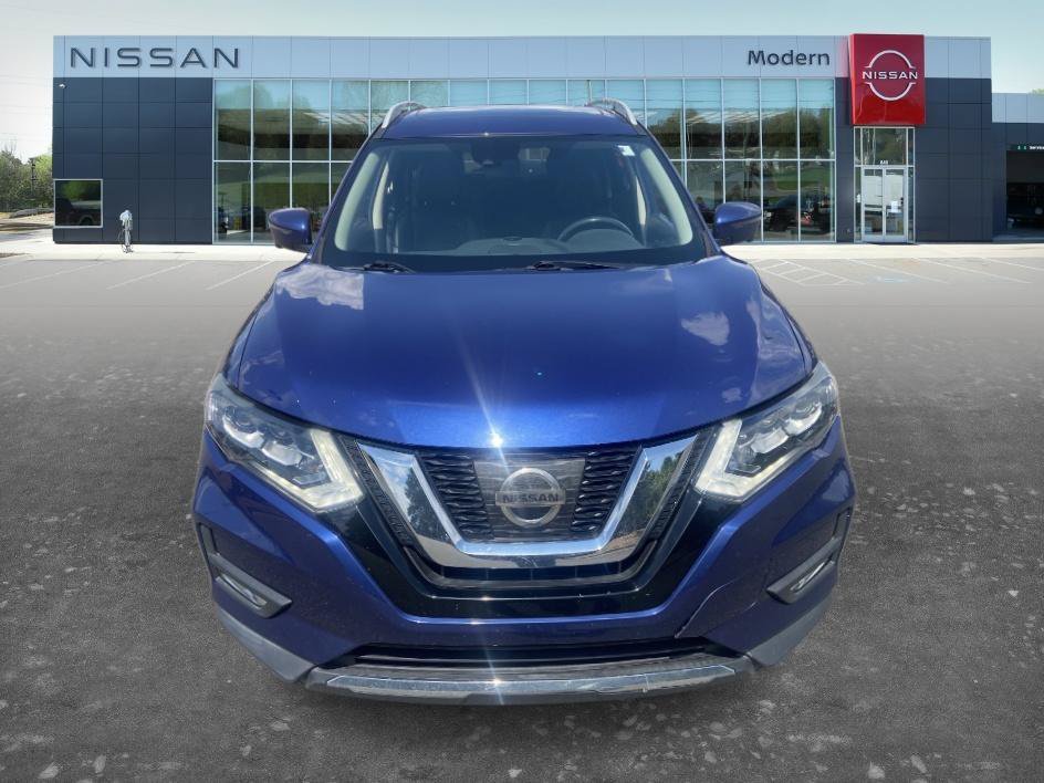 Used 2017 Caspian Blue Nissan SL image 2