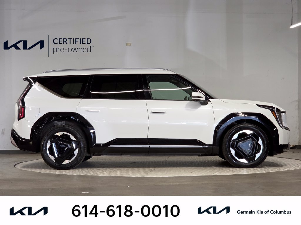 Used 2024 White Kia Land image 7