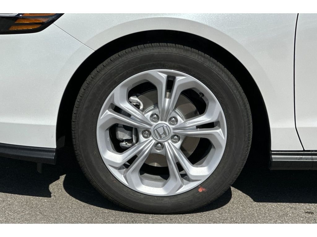 New 2026 Platinum White Pearl Honda LX image 31