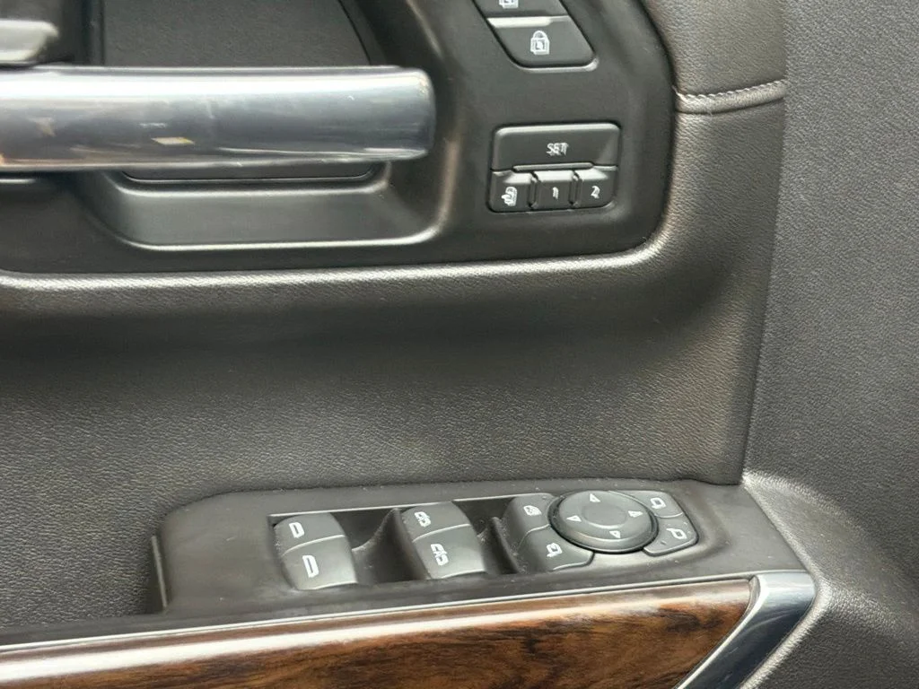 Used 2019 Onyx Black GMC SLT image 21