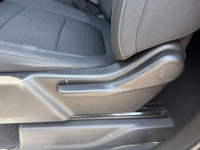 Used 2020 Silver GMC SLE image 12