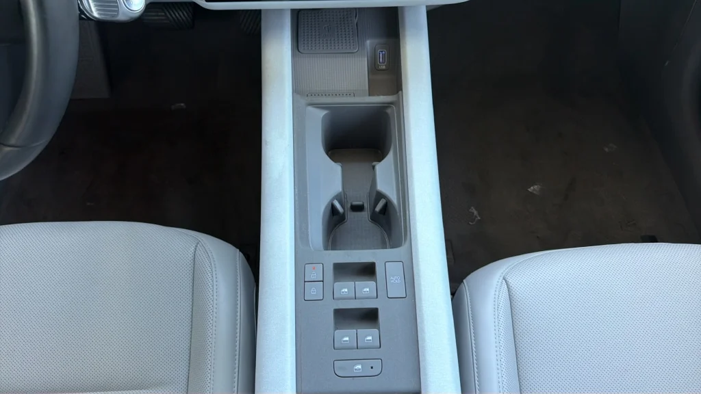 Used 2023 Curated Silver Hyundai SEL image 19