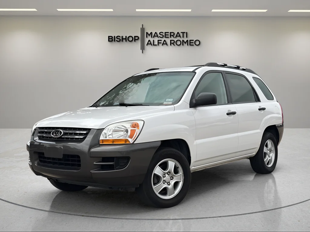 Used 2007 White Kia LX image 2