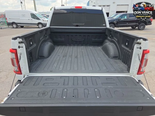 Used 2023 White Ford Lariat image 23