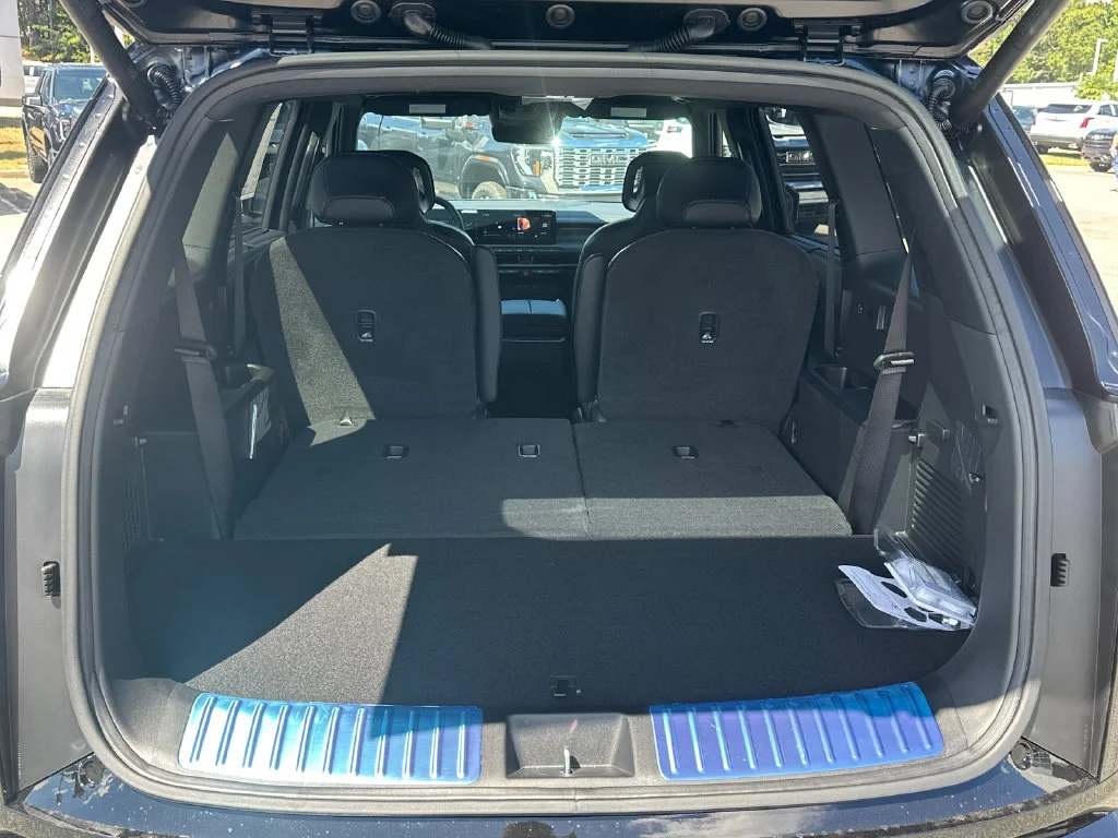 New 2027 Black Kia X-Pro SX image 18
