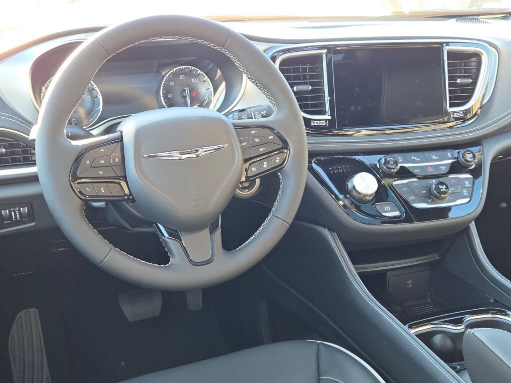 2026 Chrysler Pacifica Limited - Photo 20