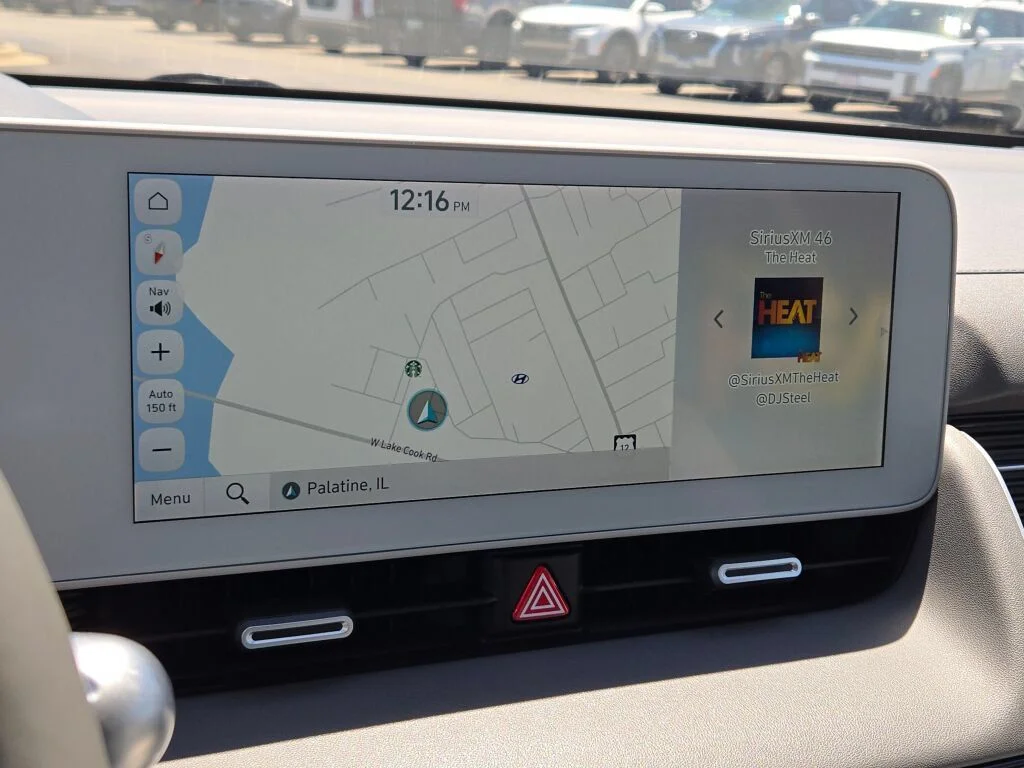 Used 2023 Gold Hyundai Limited image 29