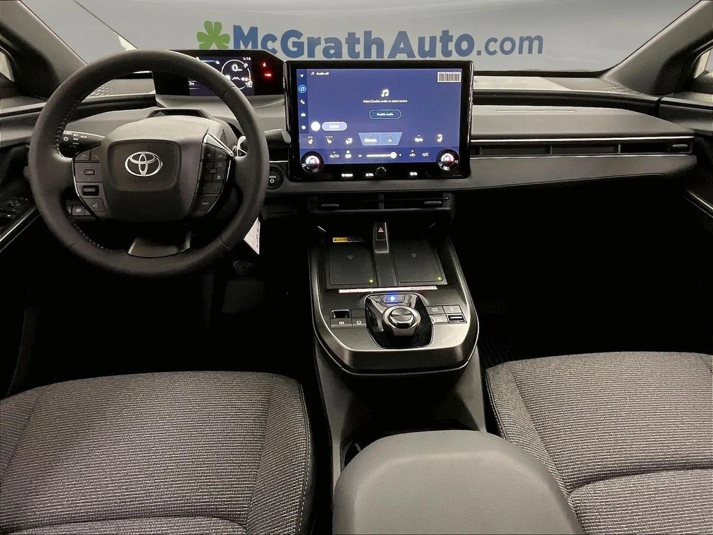 New 2026 Wind Chill Pearl <sup>1</sup> Toyota  XLE image 6