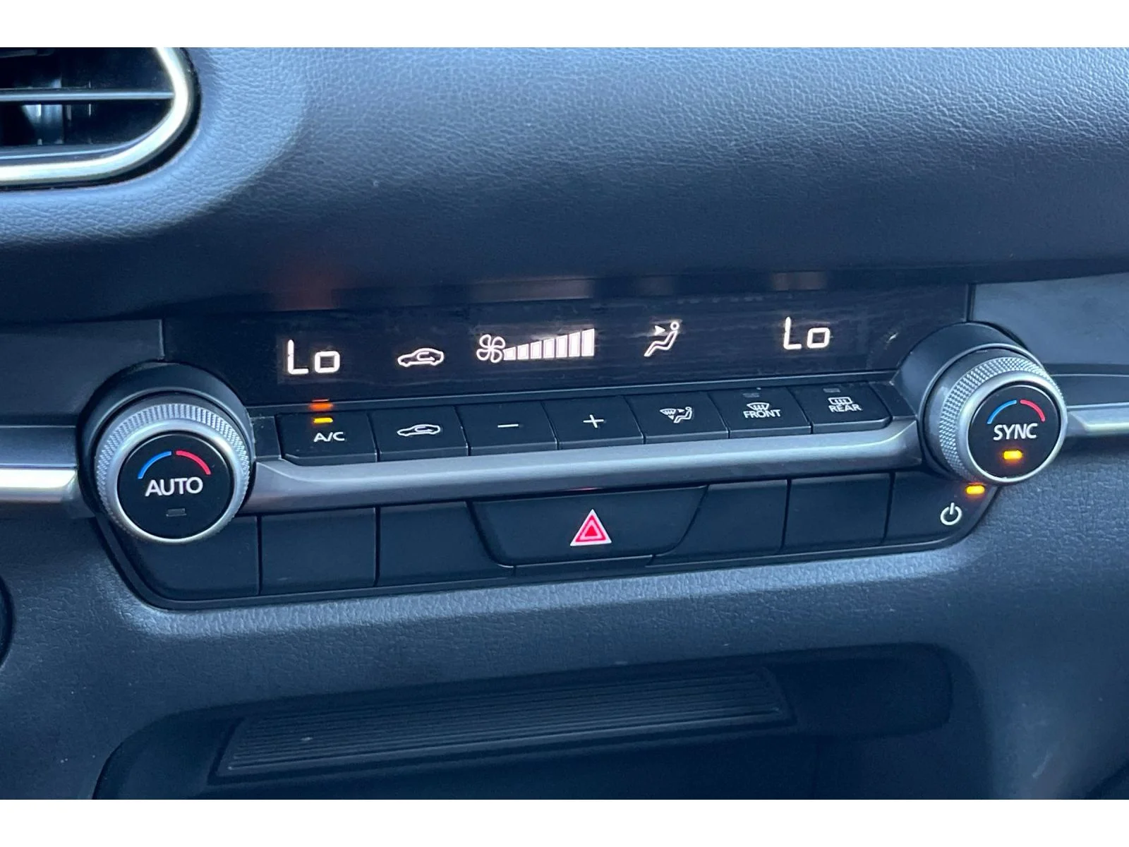 Used 2024 CERAMIC Mazda Select image 28