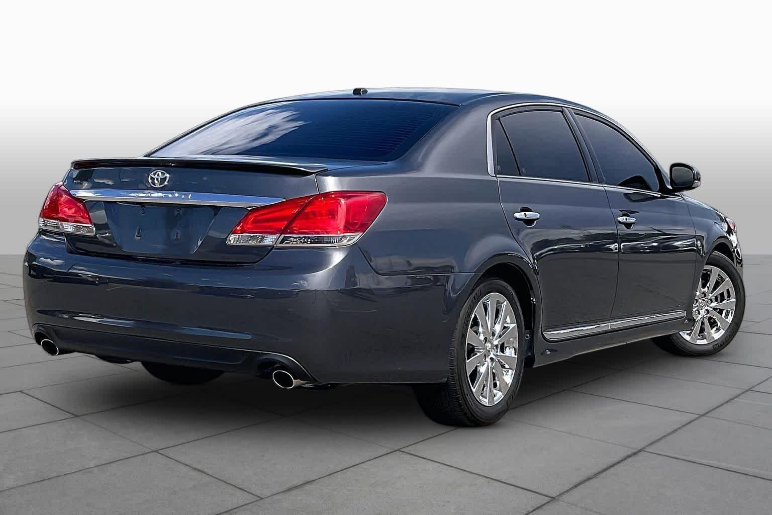 Used 2012 Magnetic Gray Metallic Toyota Limited image 11