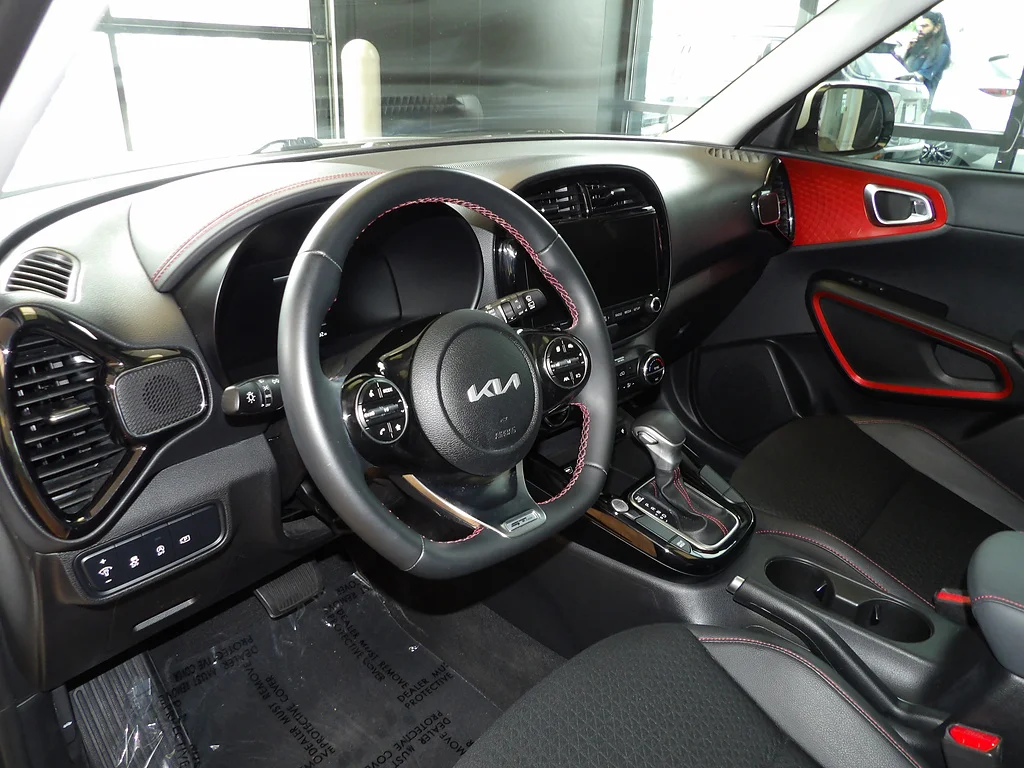 Used 2023 Snow White Pearl Kia GT-Line image 25