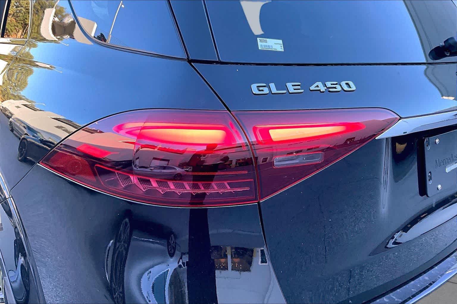 Used 2026 Obsidian Black Metallic Mercedes-Benz GLE 450 image 28