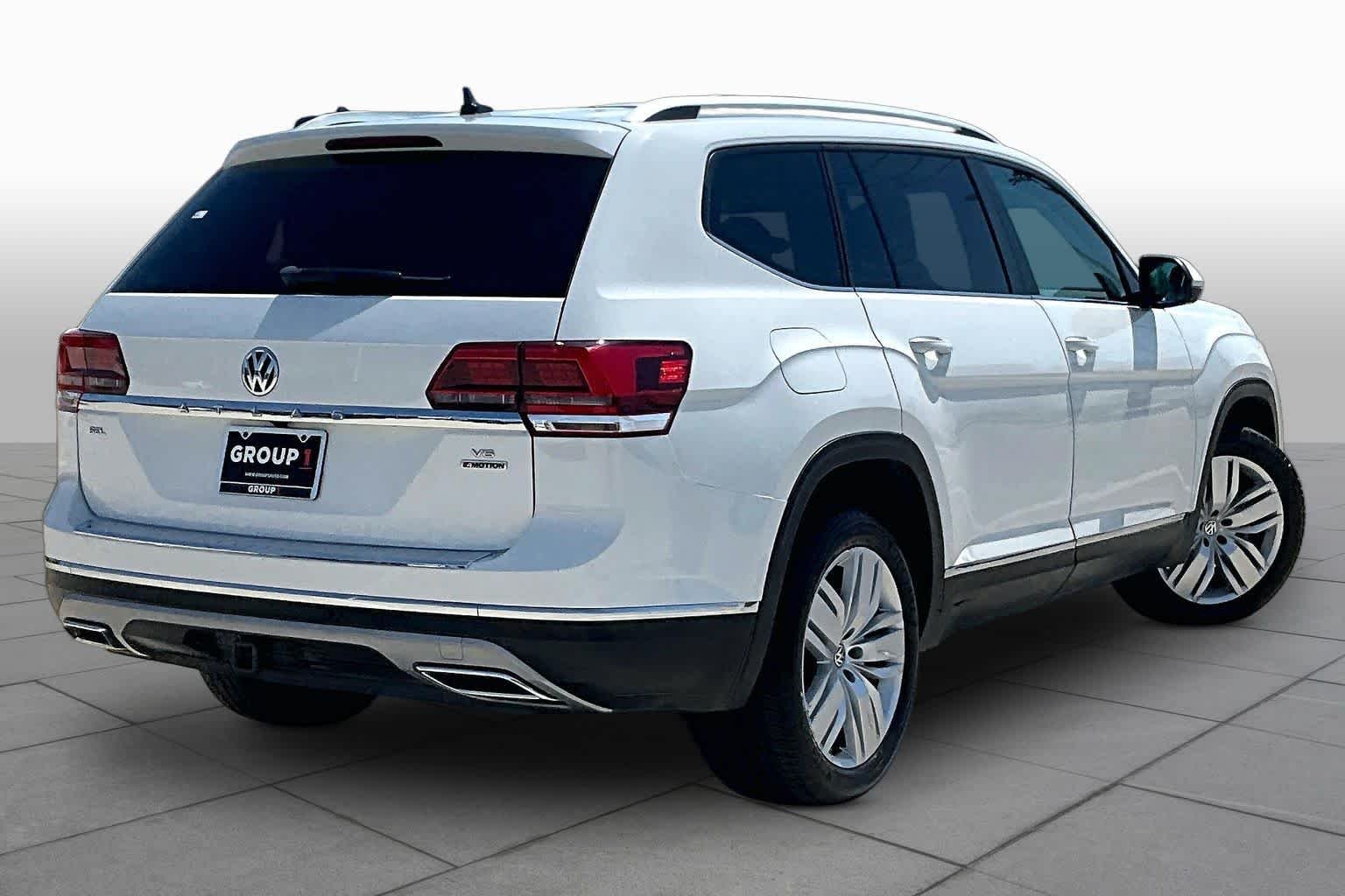 Used 2019 Pure White Volkswagen 3.6L V6 SEL image 12