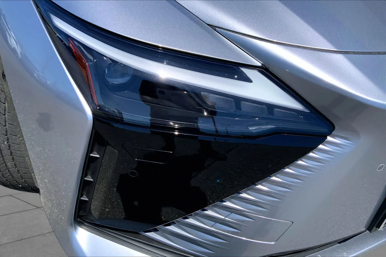 New 2026 Iridium Lexus Premium image 13