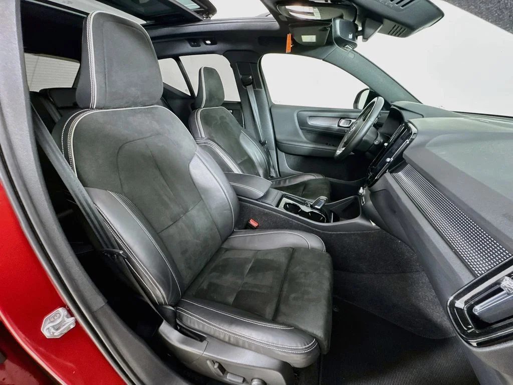Used 2021 Red Volvo P8 image 29