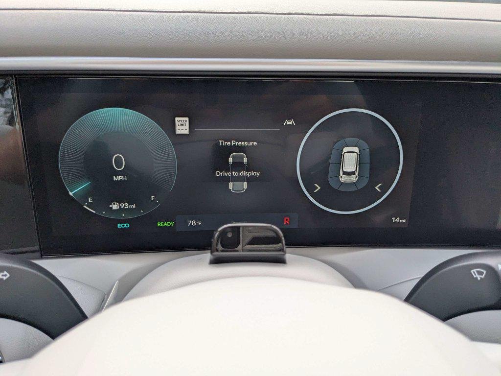 New 2027 Black Hyundai Limited 7P image 31