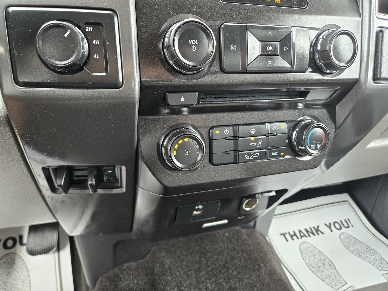 Used 2018  Ford XLT image 11