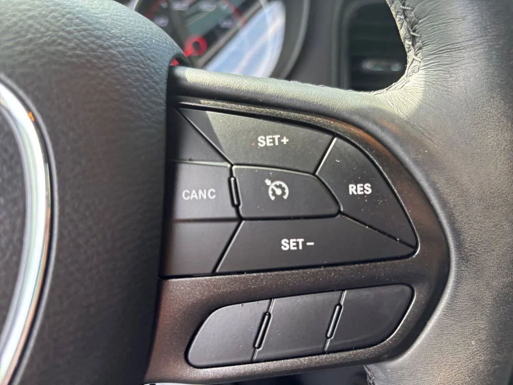 Used 2022 Gray Dodge SXT image 30