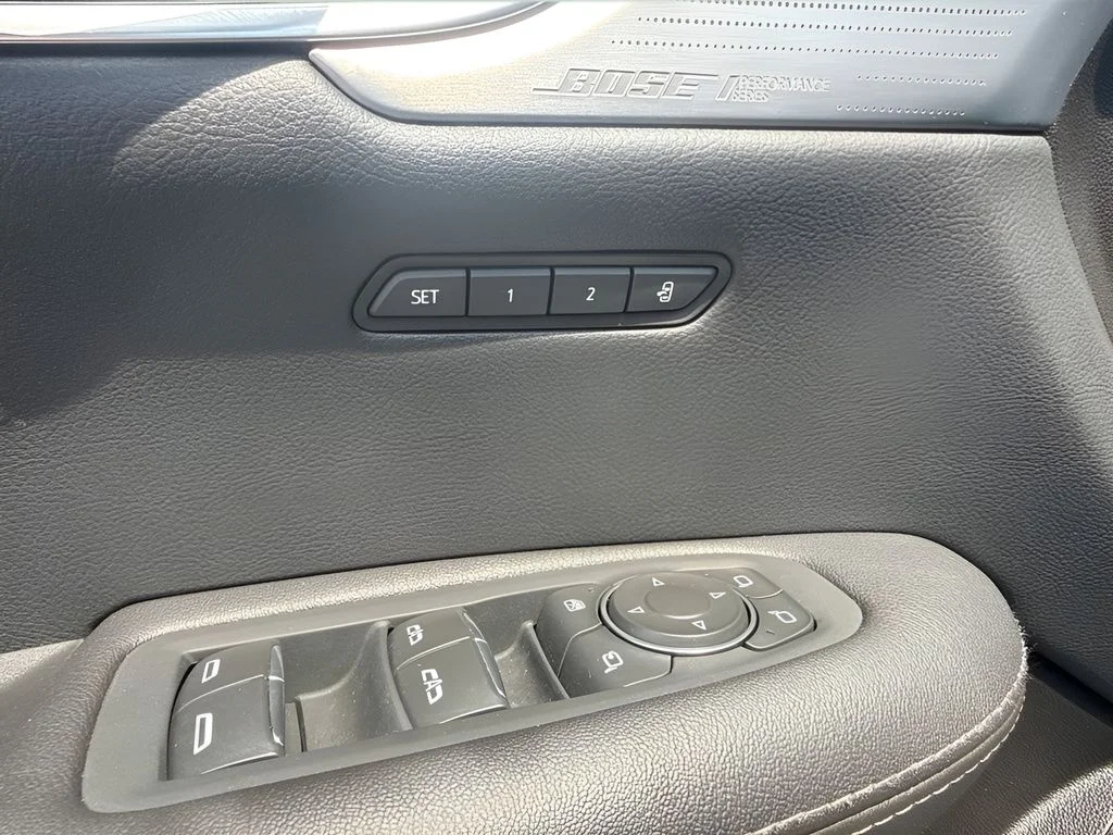 Used 2025 White Cadillac Premium Luxury image 11