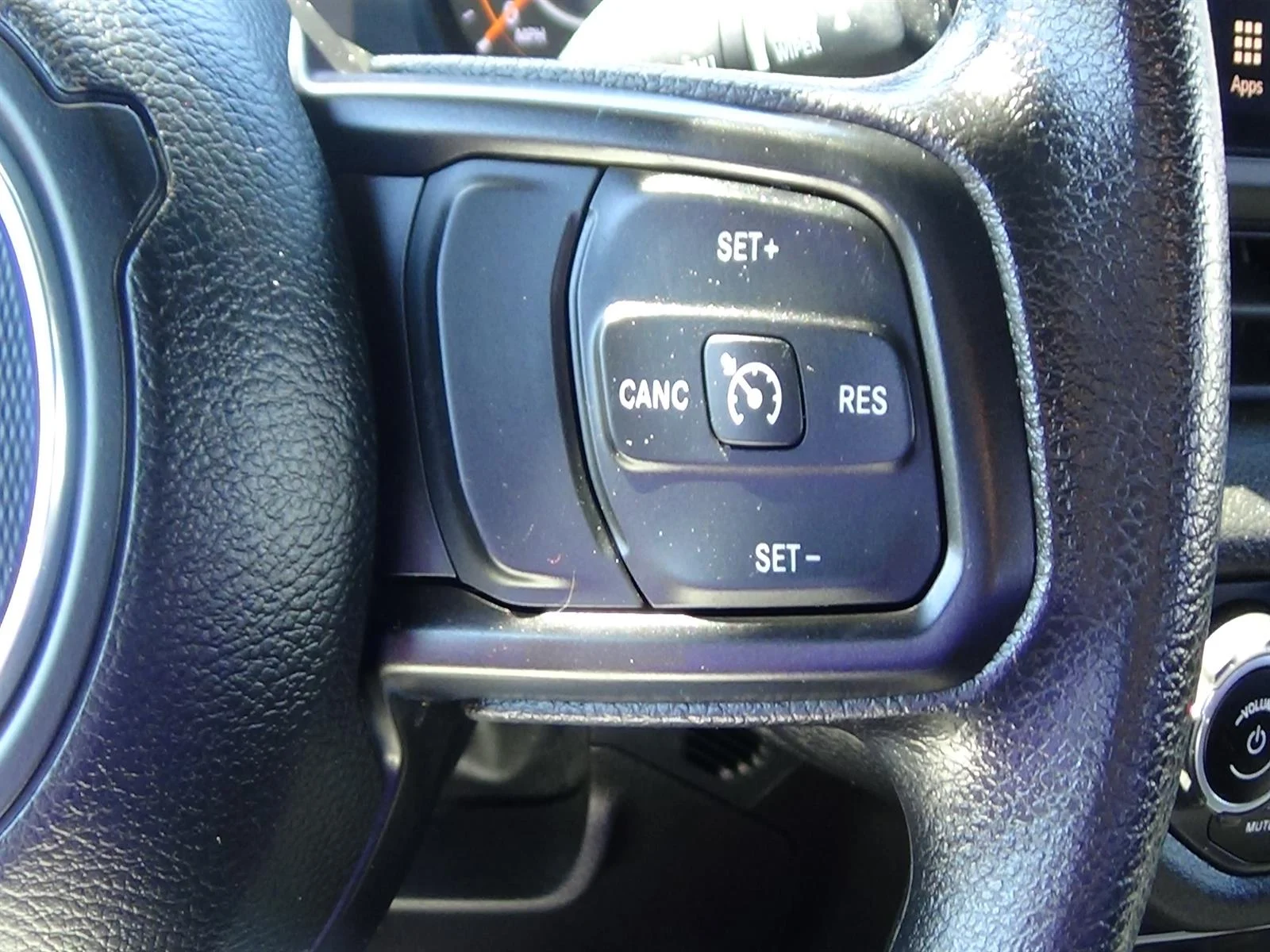 Used 2024 Bright White Clear Coat (pw7) Jeep Sport image 15