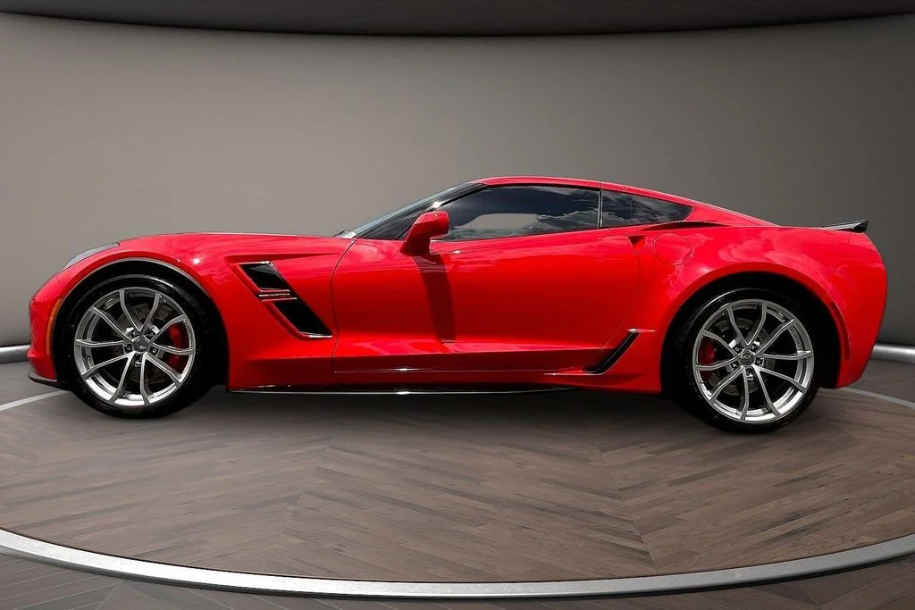 Used 2019 Red Chevrolet Grand Sport image 7