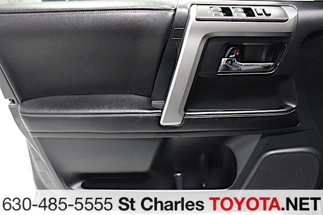 Used 2015 Gray Toyota SR5 image 14