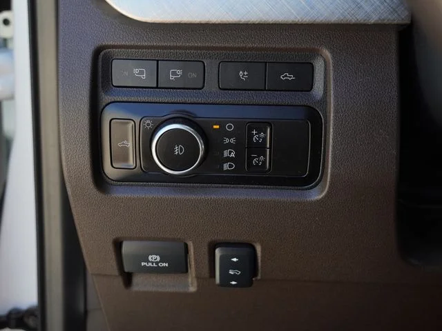 Used 2024 White Ford King Ranch image 23
