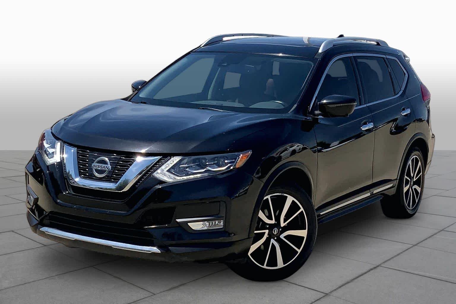 Pre-Owned 2017 Nissan Rogue SL With Navigation - Offsite Location