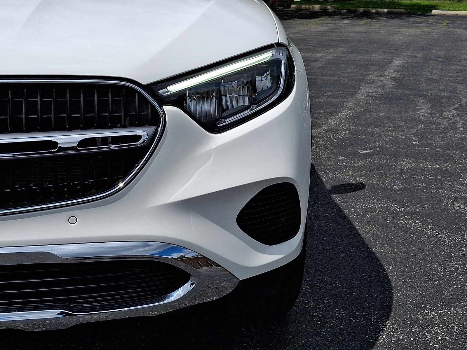 2025 Mercedes-Benz GLC Base - Photo 9