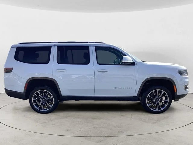 Used 2022 Bright White Clearcoat Jeep Series III image 6
