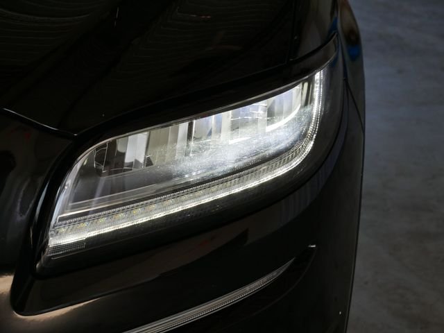 Used 2023 Black Metallic Lincoln Reserve image 5