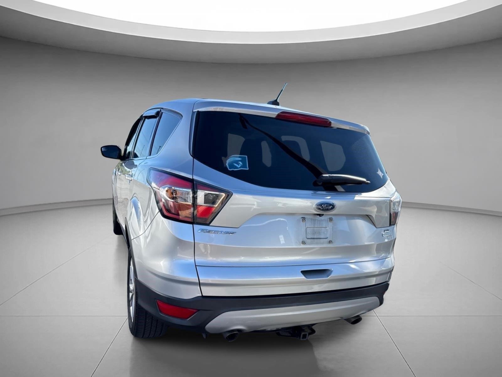 Used 2017 Ingot Silver Ford SE image 9