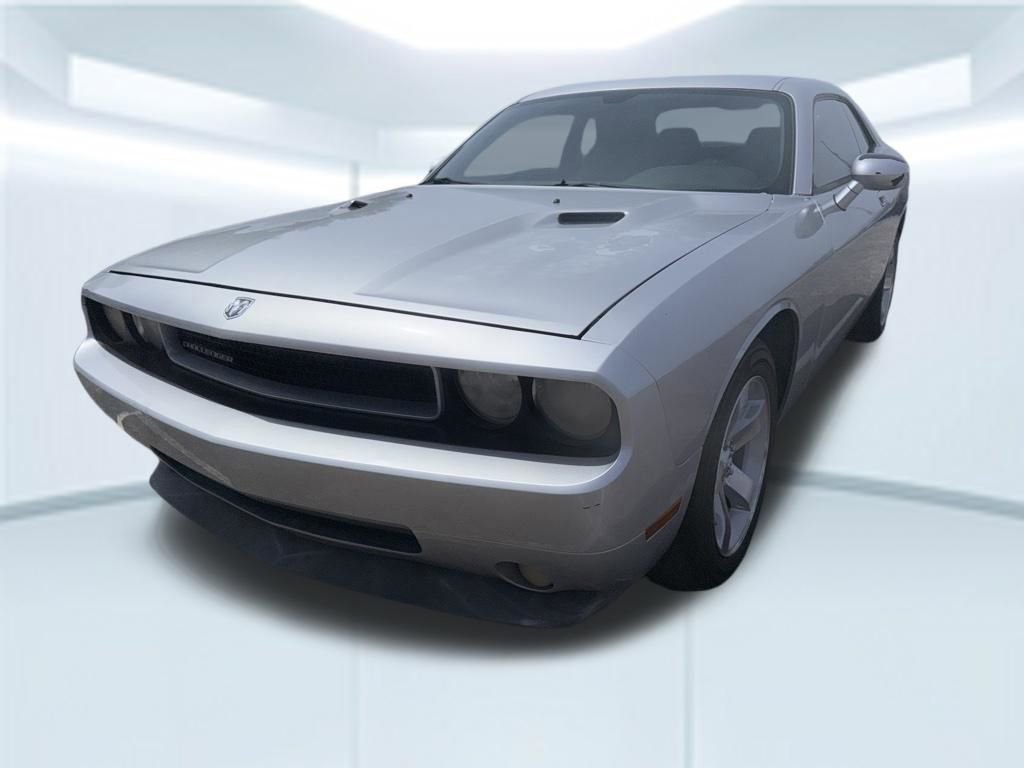 Used 2009 Dodge Challenger SE with VIN 2B3LJ44V99H608617 for sale in Pensacola, FL