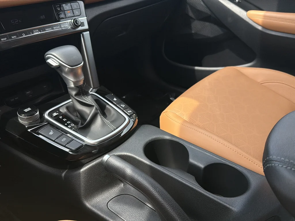 Certified Used 2025 Fusion Black Kia EX image 15