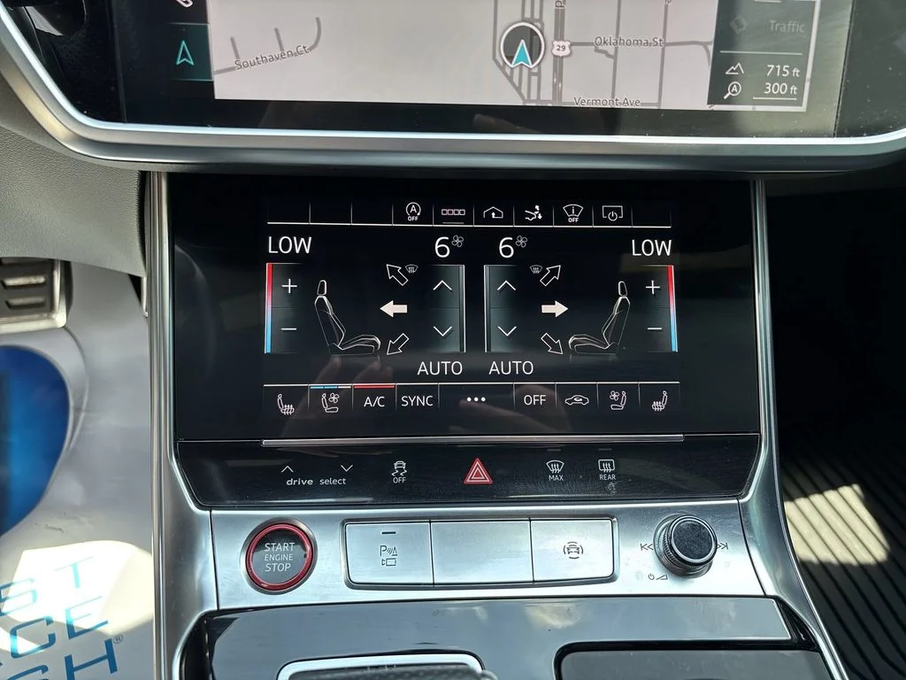 Used 2021  Audi 4.0T image 17