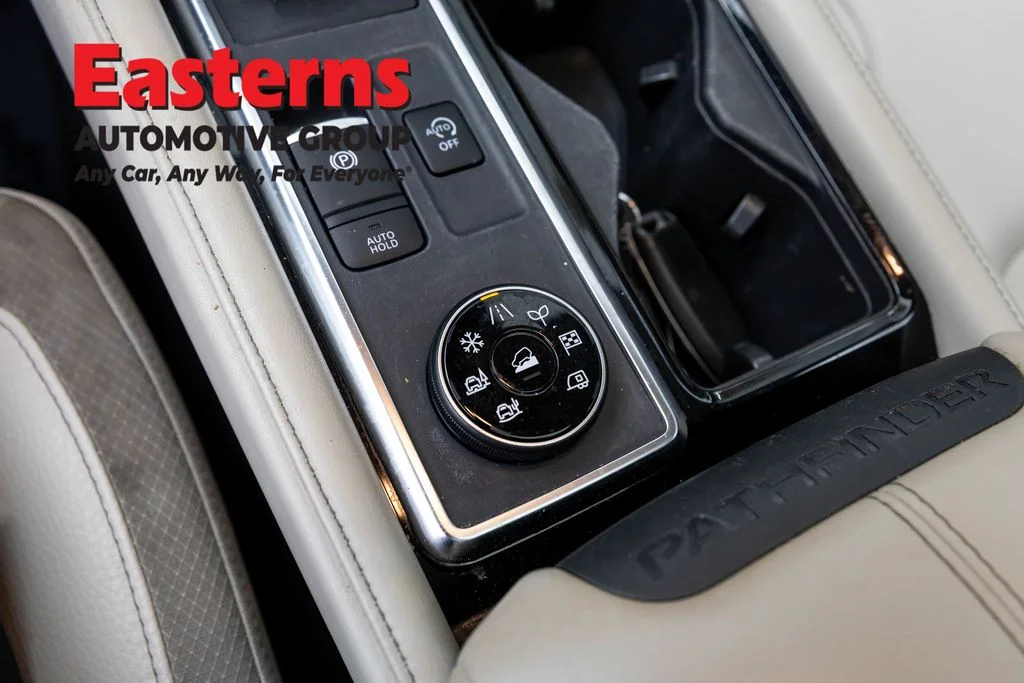 Used 2023 Black Nissan SL image 21