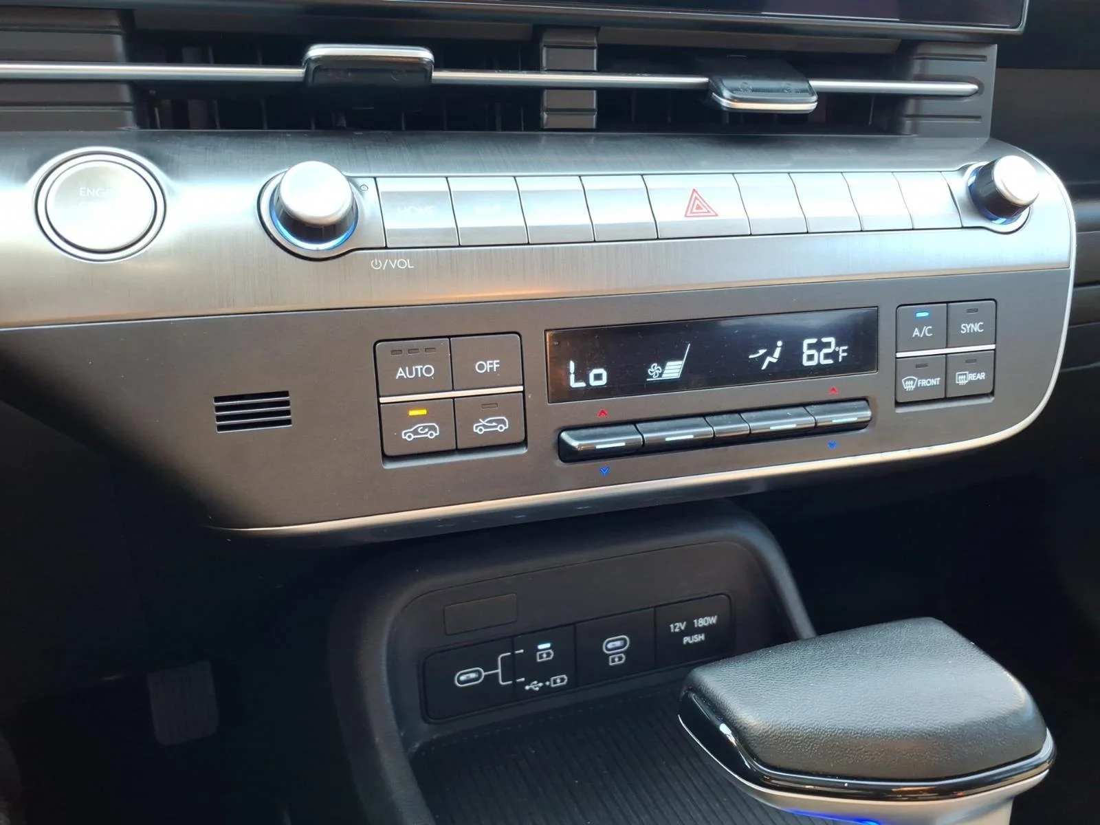 Used 2025 Denim Blue Hyundai SEL image 27