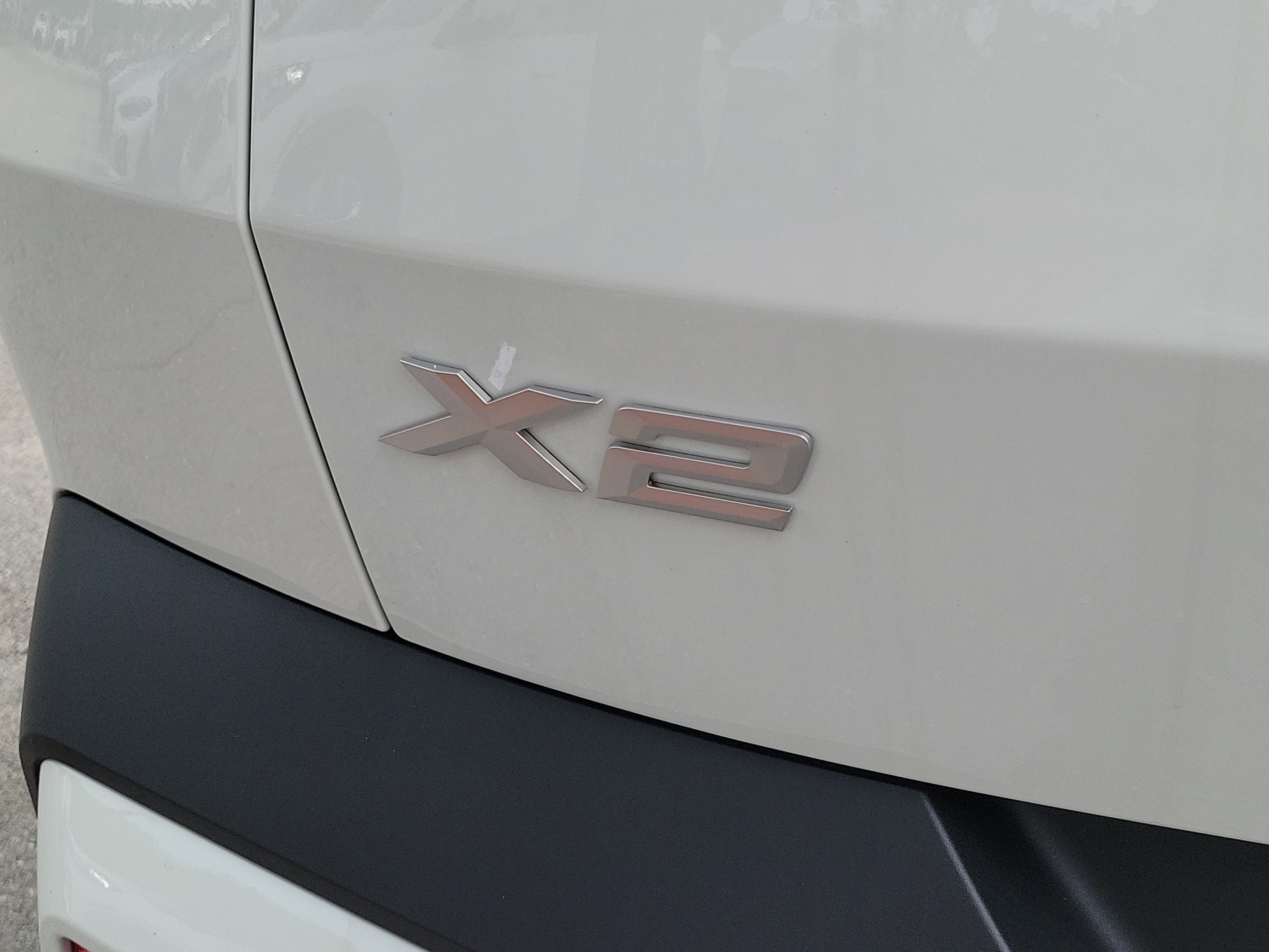 New 2026 Alpine White BMW xDrive28i image 5