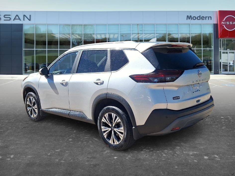 Used 2023 Brilliant Silver Metallic Nissan SV image 6