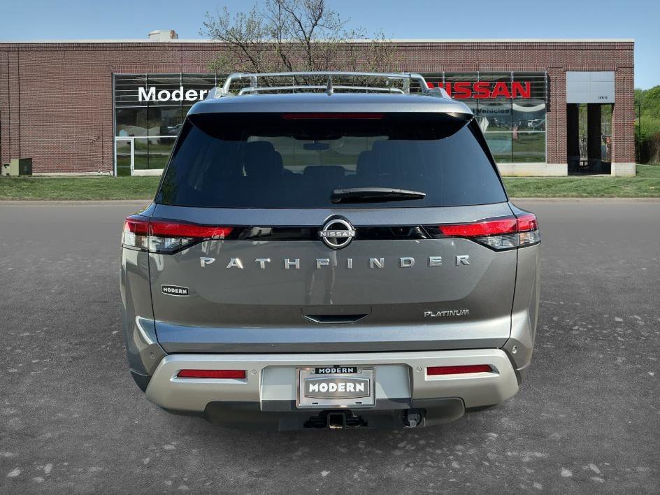 Used 2025 Gun Metallic Nissan Platinum image 3