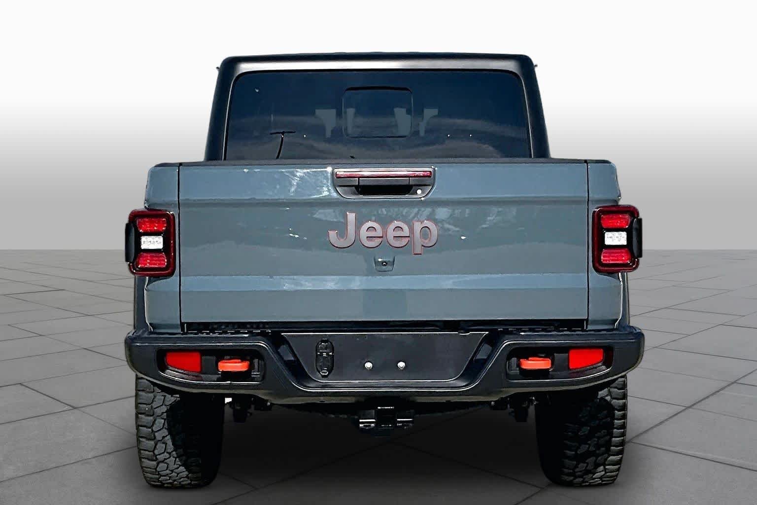 Used 2026 Anvil Clearcoat Jeep Mojave image 5