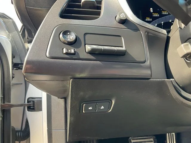 Used 2017 Silver Chevrolet Stingray image 9