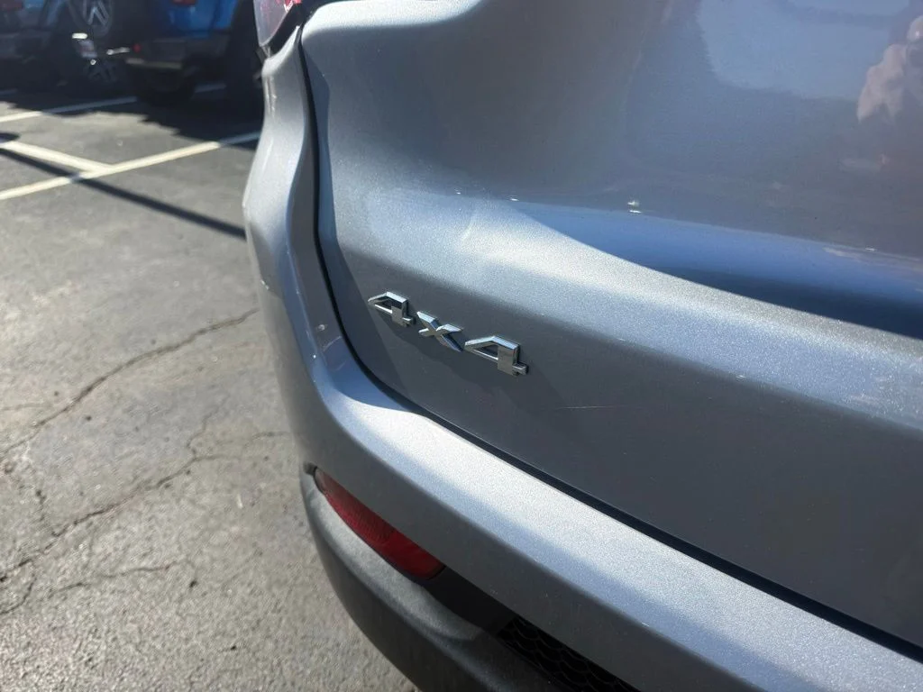 Certified Used 2018 Silver Jeep Limited image 36