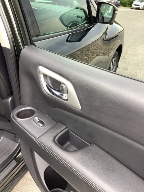 Used 2018 Midnight Pine Nissan Platinum image 22