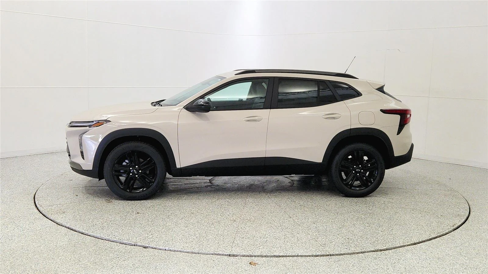 New 2026 White Sands Chevrolet ACTIV image 4