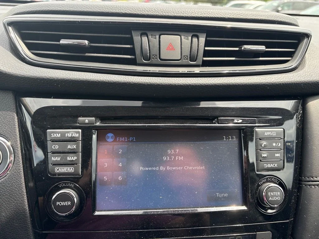Used 2017 Black Nissan SL image 20