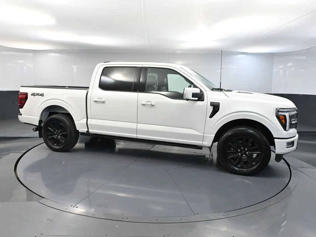 2025 Ford F-150 Platinum - Photo 4