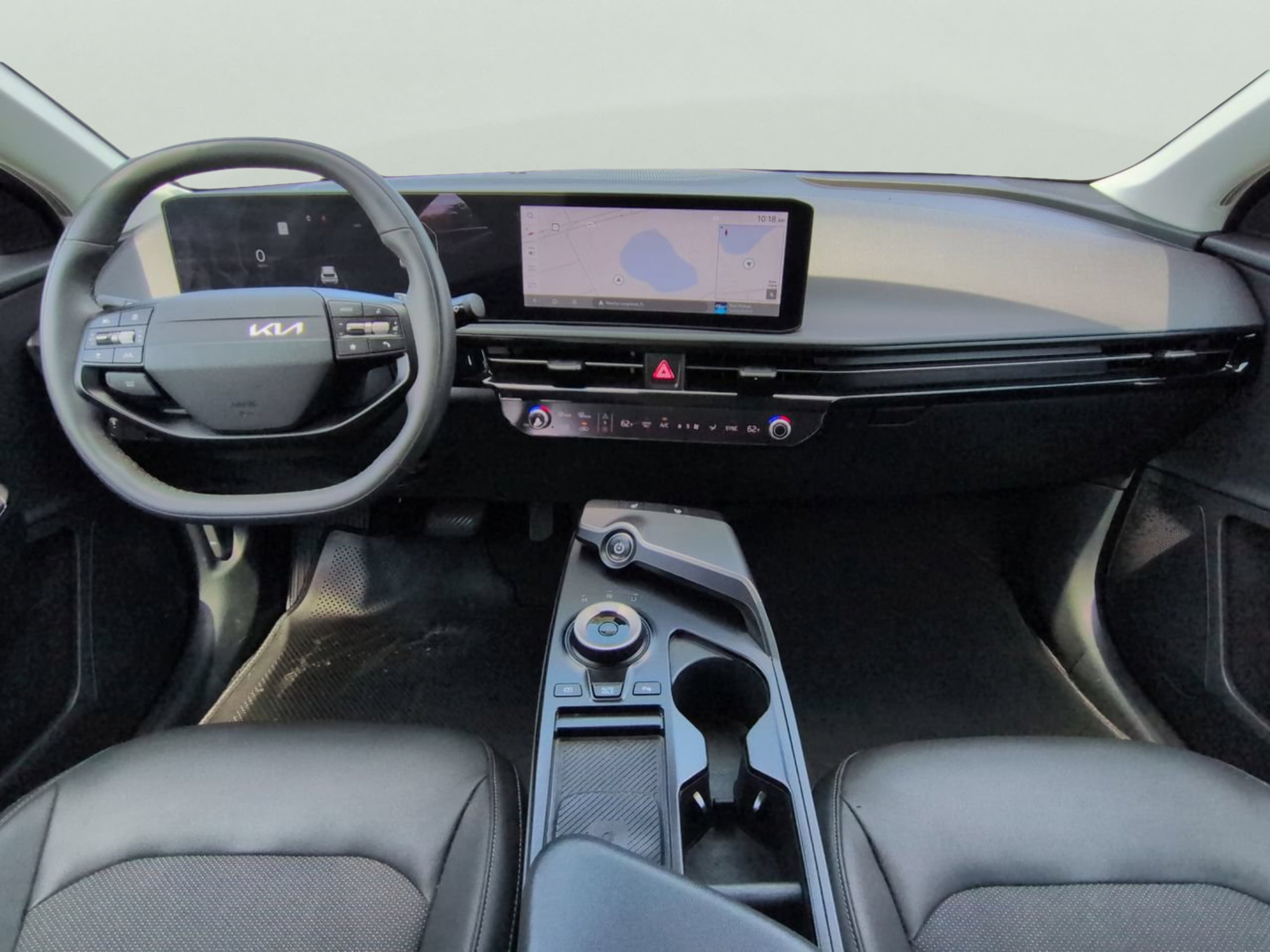 Certified Used 2025 Glacier White Pearl Kia Light image 12